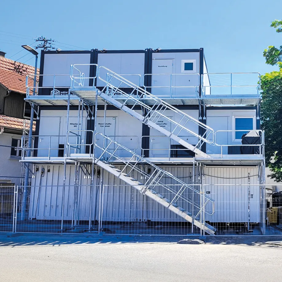 stalowe-schody-do-kontenerow-tlc-rental