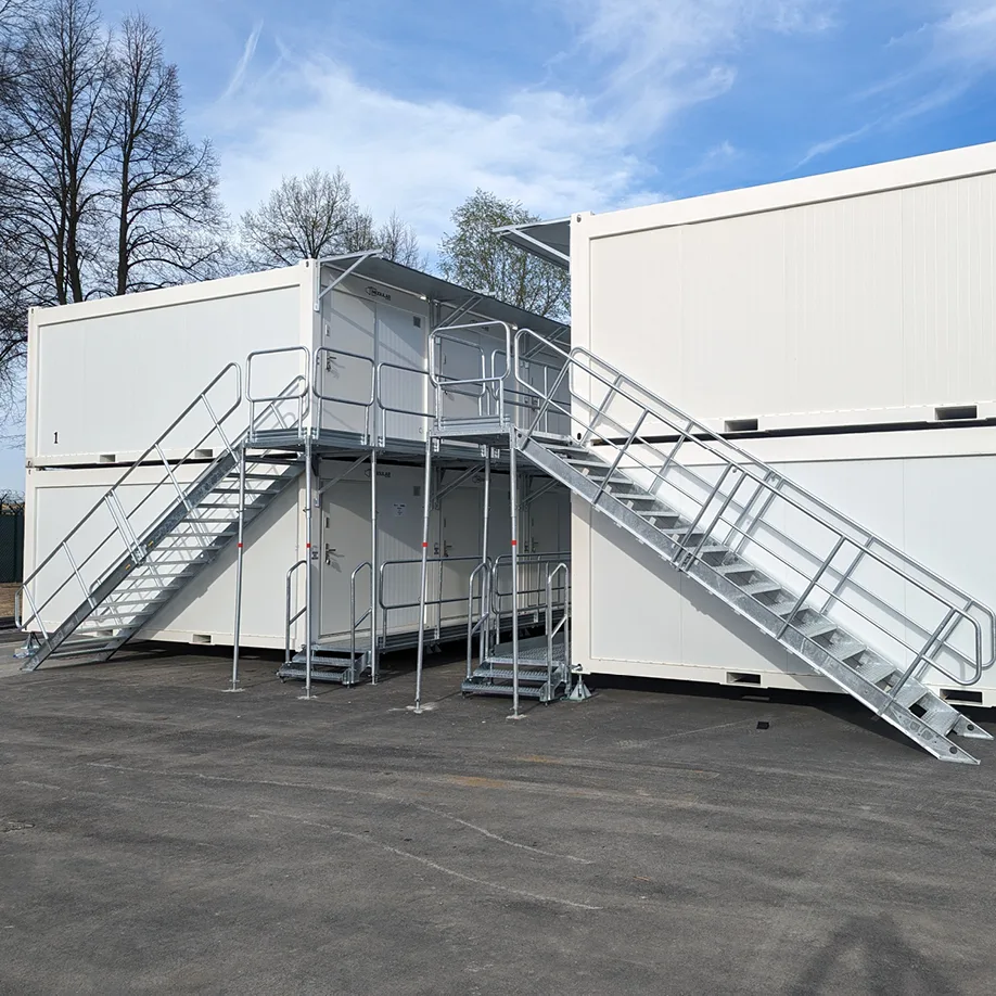 stalowe-schody-do-kontenerow-tlc-rental
