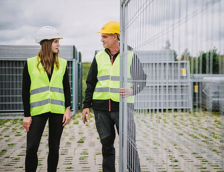 Czym ogrodzić plac budowy?
